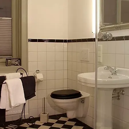 Victoria Bed & Breakfast 3*