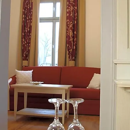 Bed & Breakfast Victoria 3*
