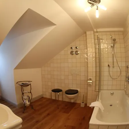 Bed & Breakfast Victoria 3*