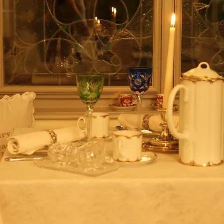 Victoria Bed & Breakfast 3*